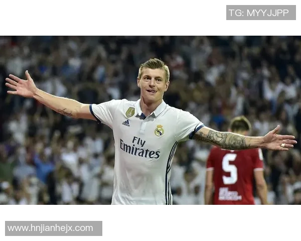 《重温经典球场荣耀,老球星带你重返足球巅峰》 《重温经典球场荣耀,老球星带你重返足球巅峰》