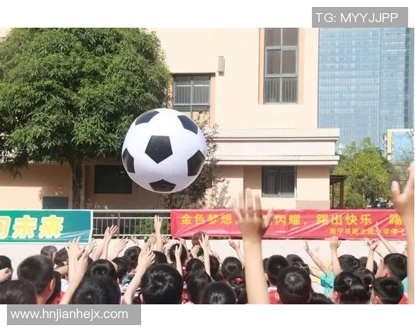 球星帅气瞬间定格绿茵赛场激情与荣耀的足球视觉盛宴